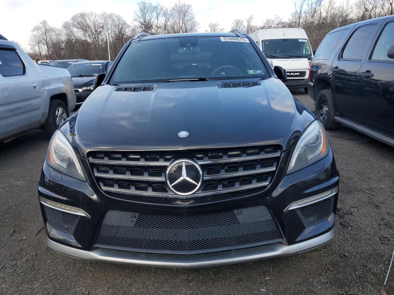 2013 Mercedes-benz Ml 63 Amg Black vin: 4JGDA7EB8DA109187