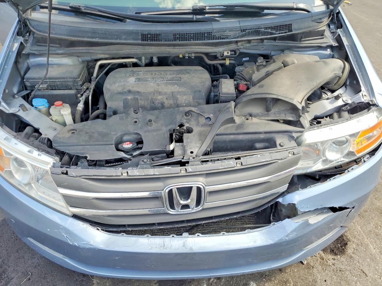 2013 Honda Odyssey Touring Blue vin: 5FNRL5H91DB004483