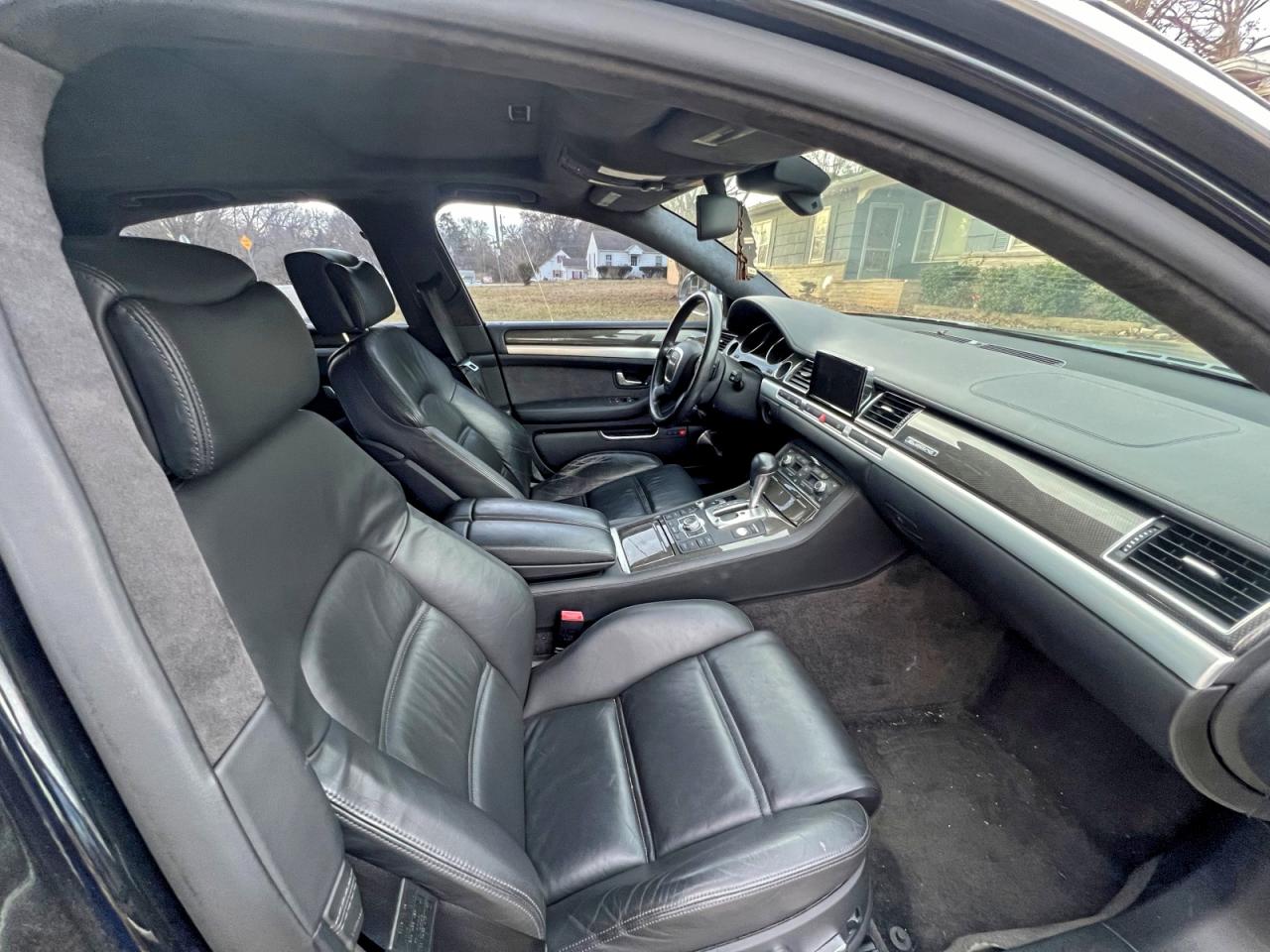 2009 Audi S8 Quattro Черный vin: WAUPN94E59N001278