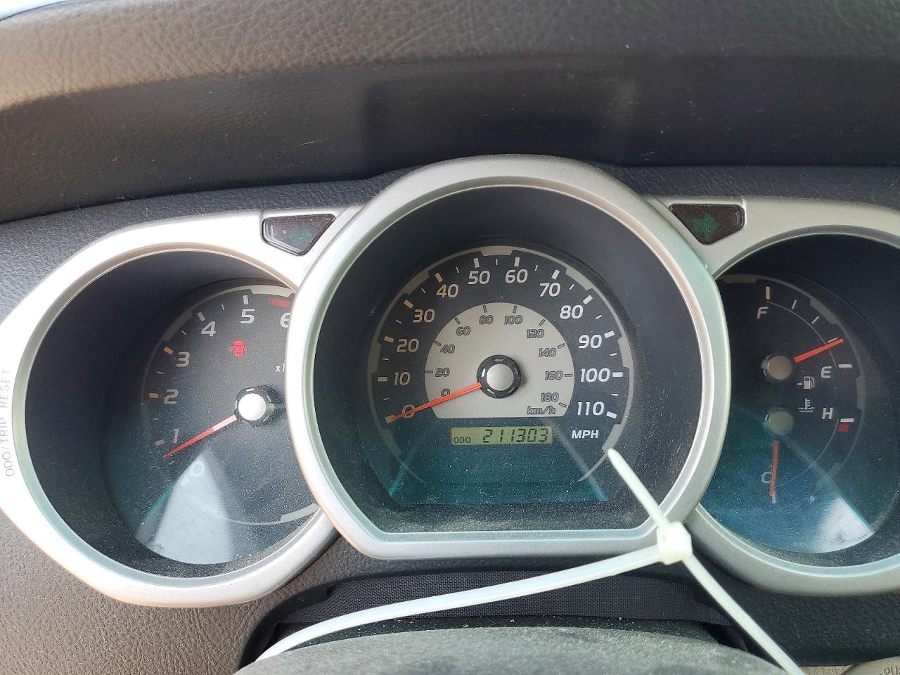 2005 Toyota 4runner Sr5 Red vin: JTEBU14R858041394