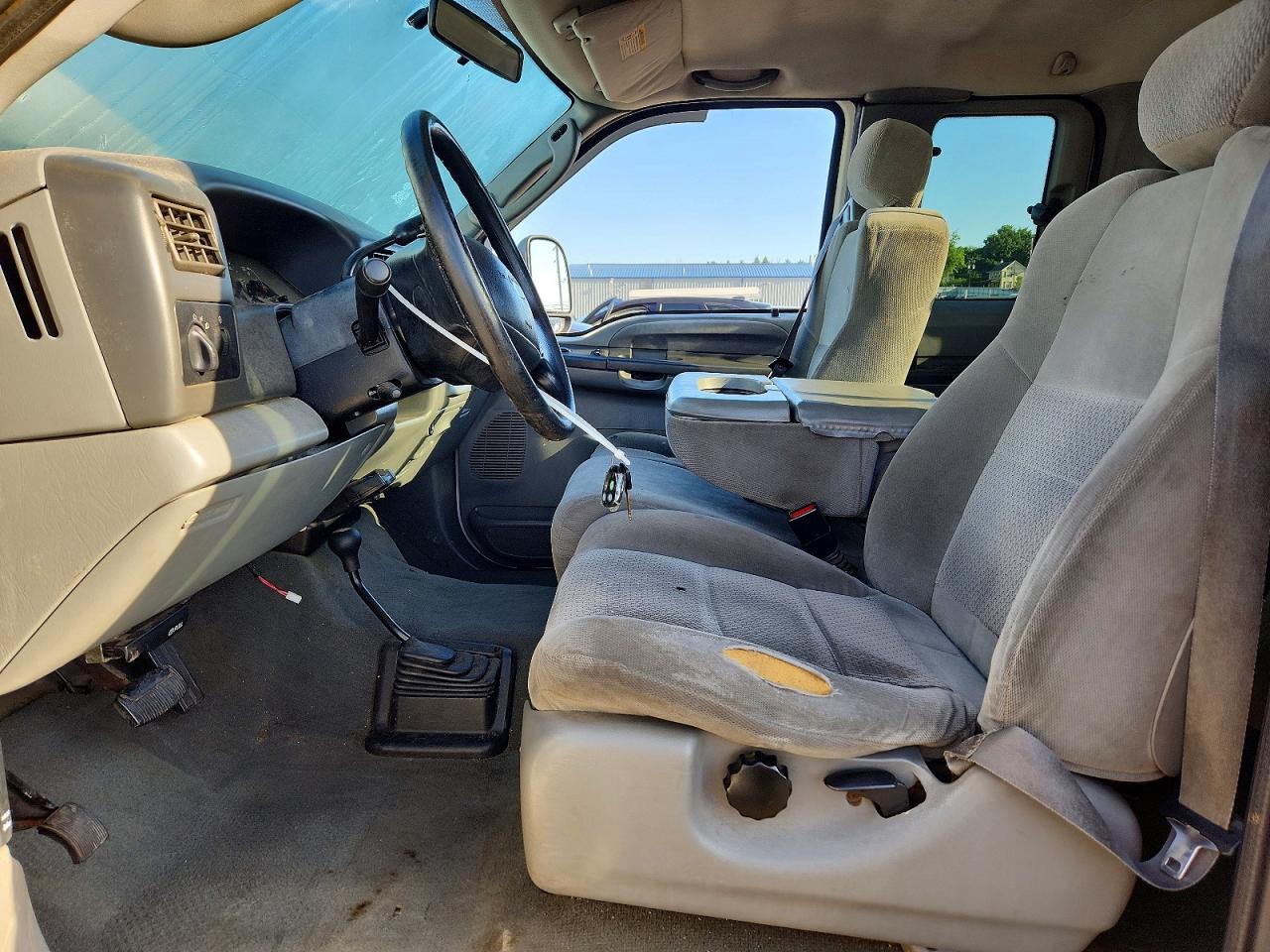 2004 Ford F250 Super Duty Белый vin: 1FTNX21L14EA85543