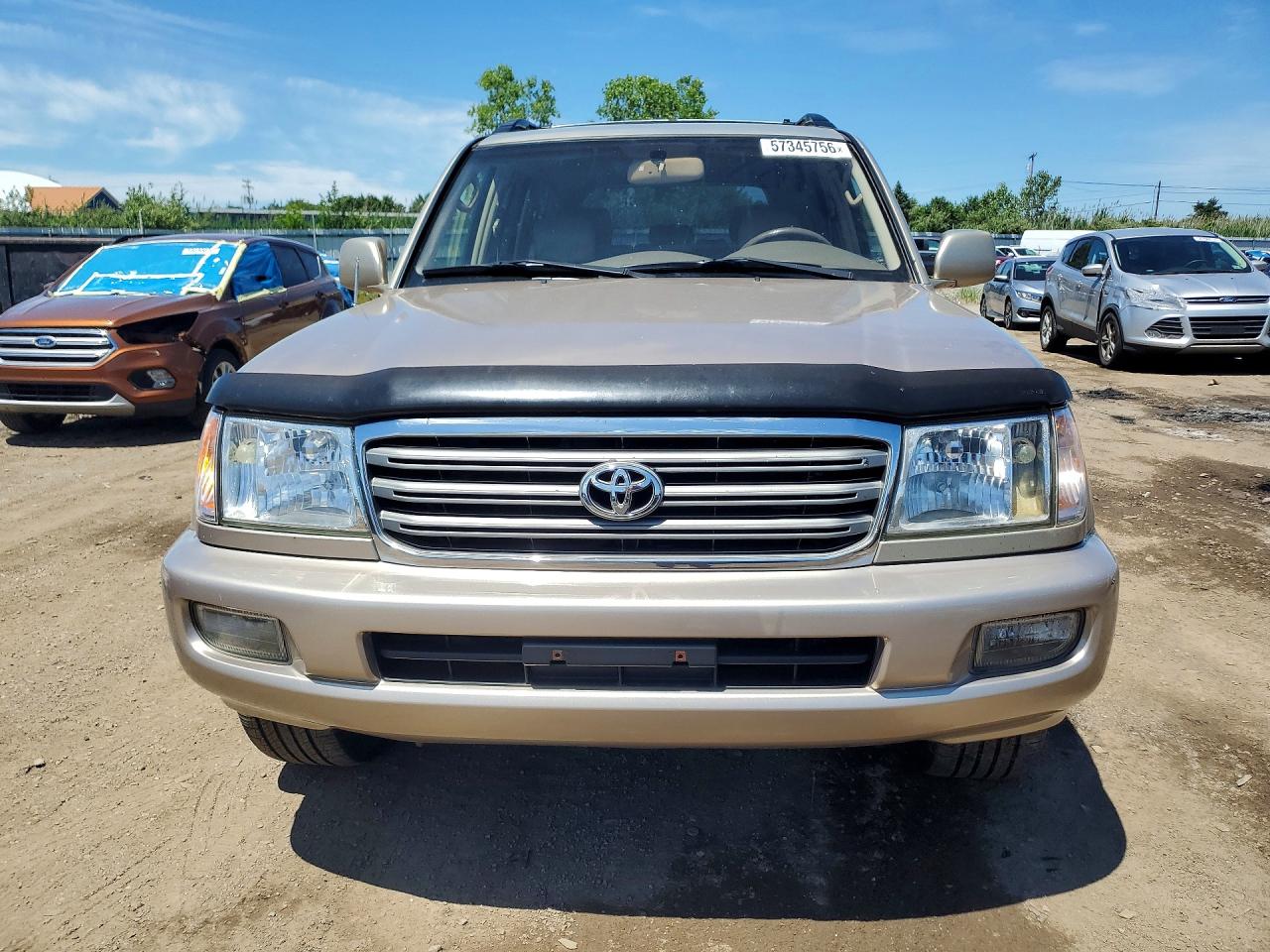 2005 Toyota Land Cruiser Base Gold vin: JTEHT05J152070853