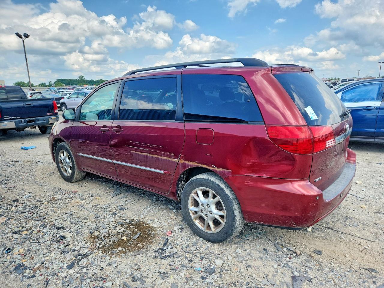 2005 Toyota Sienna Xle Limited 7 Passenger Red vin: 5TDBA22C95S044706