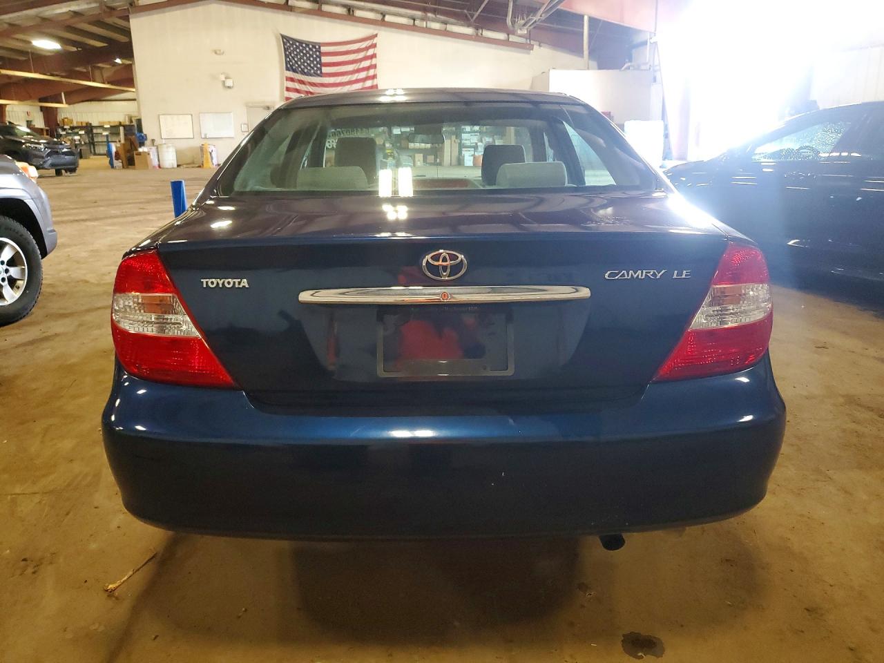 2003 Toyota Camry Le Blue vin: 4T1BE32K63U228572