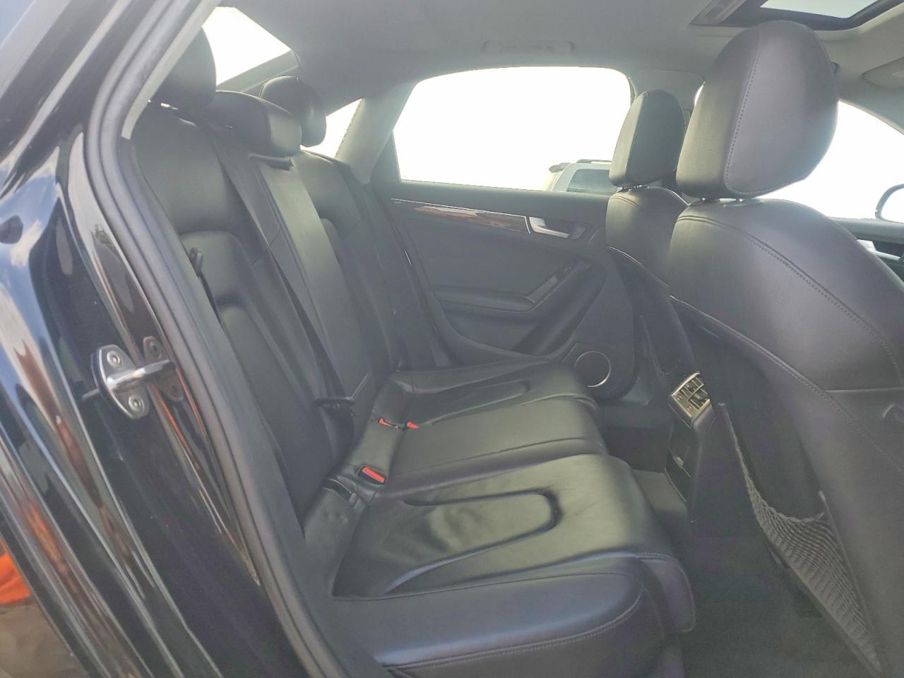 2014 Audi A4 Premium Plus Черный vin: WAUFFAFL2EN006342