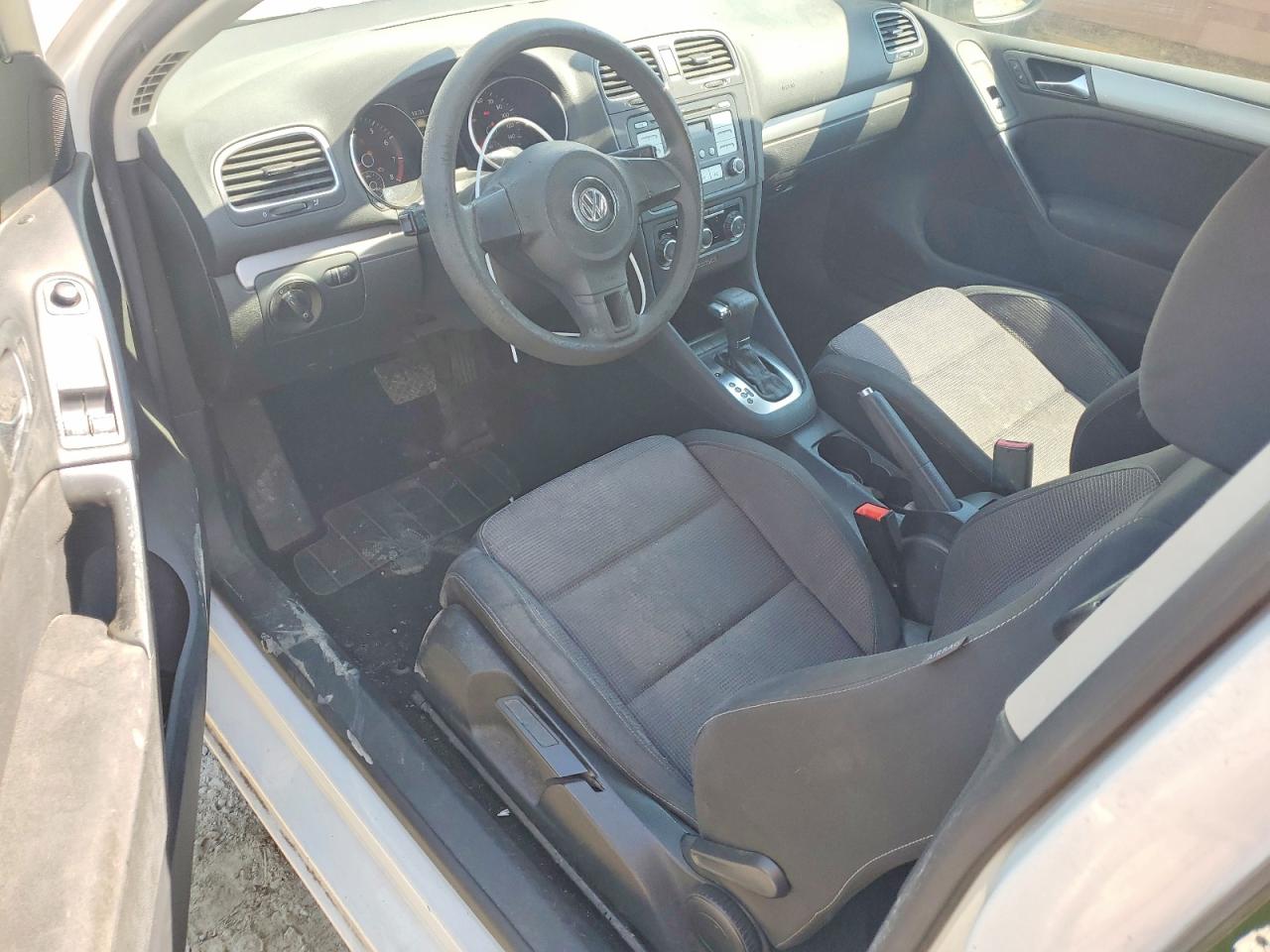 2010 Volkswagen Golf White vin: WVWBA7AJ9AW125681