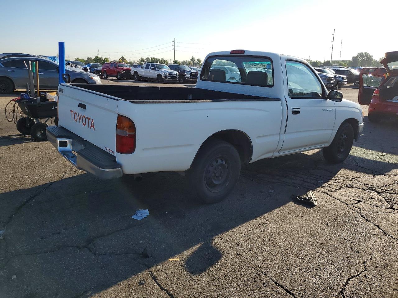 1997 Toyota Tacoma Base White vin: 4TANL42N2VZ257219