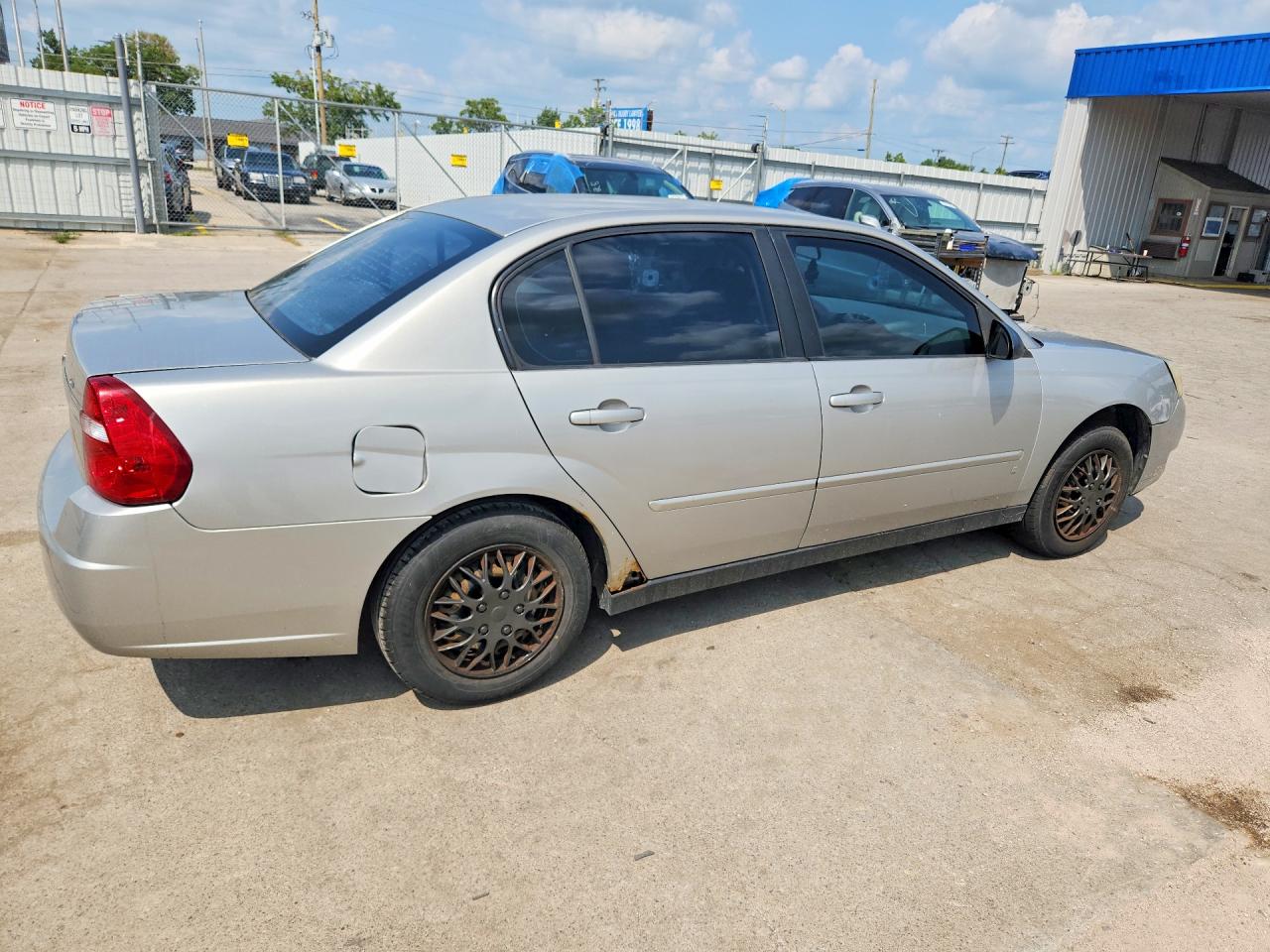 2007 Chevrolet Malibu Ls Silver vin: 1G1ZS57F97F262222