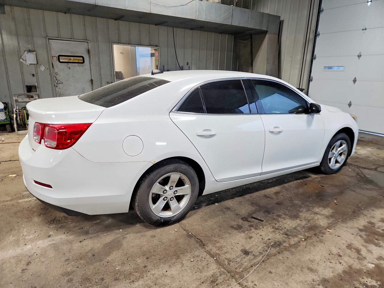 2013 Chevrolet Malibu Ls White vin: 1G11B5SA1DF241725