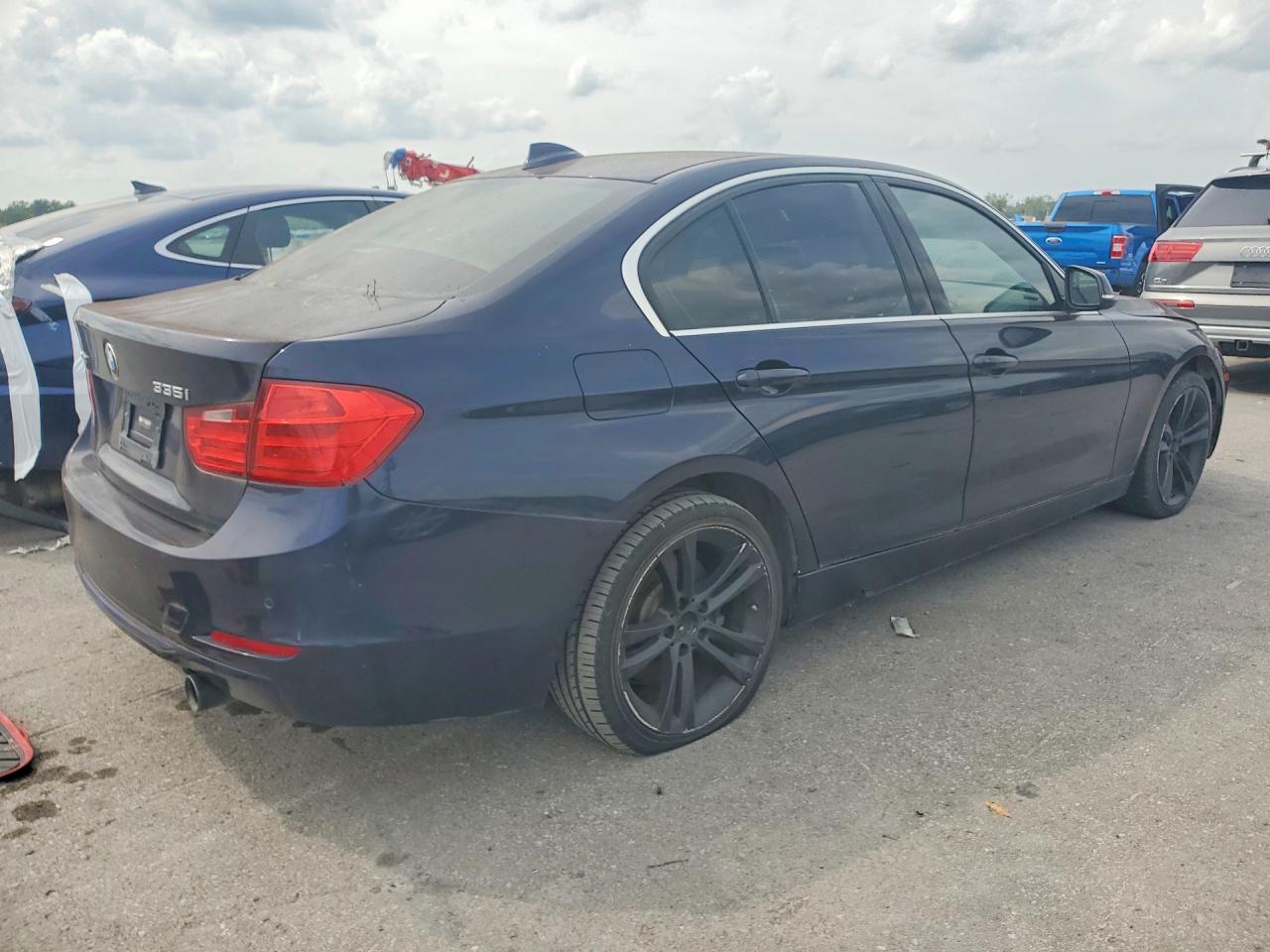 2015 Bmw 335 Xi Blue vin: WBA3B9G52FNR94446