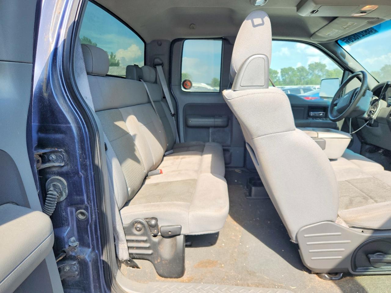 2006 Ford F150 Blue vin: 1FTPX14546FA72251