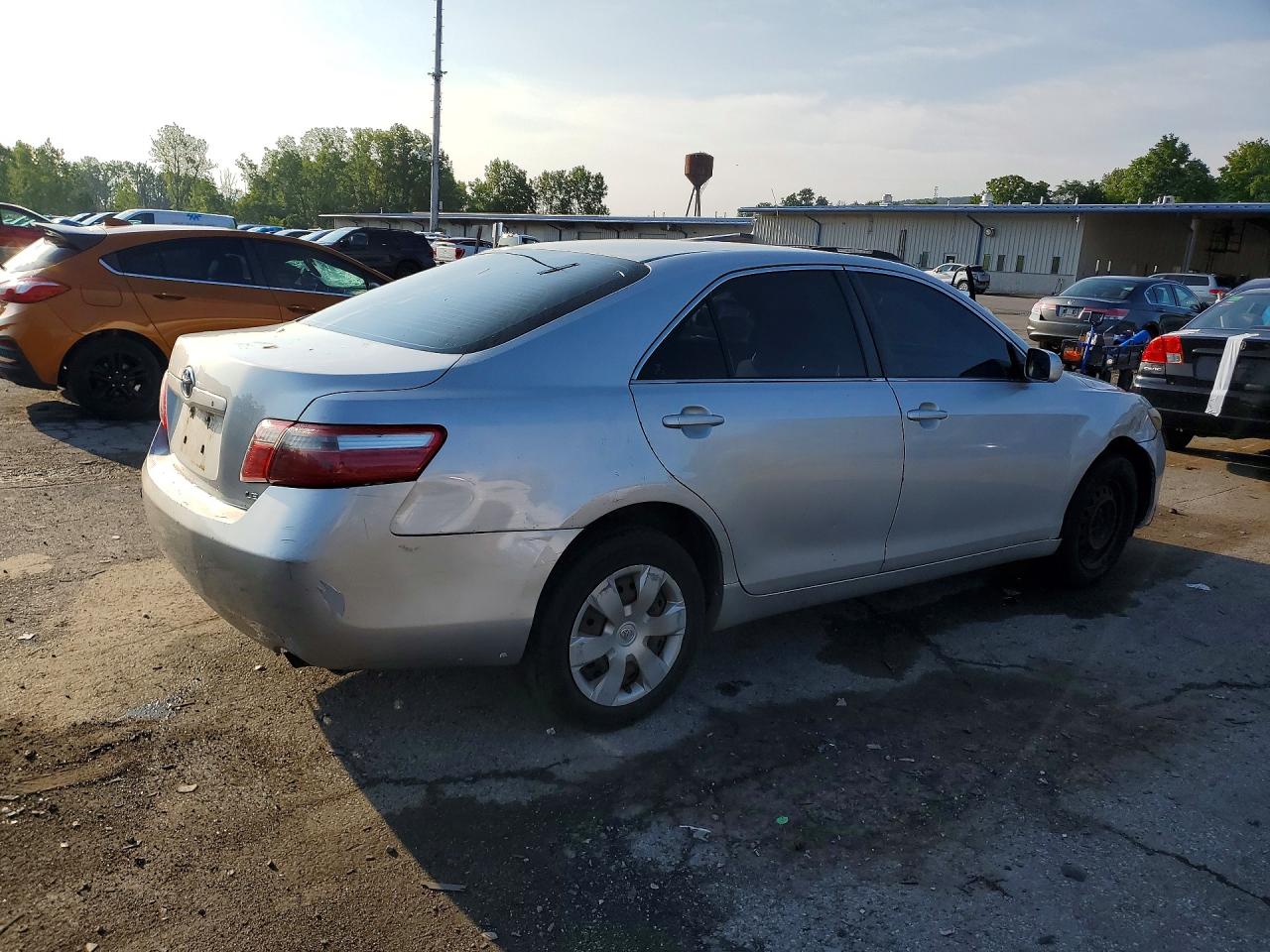 2009 Toyota Camry Le Silver vin: 4T1BE46K29U282301