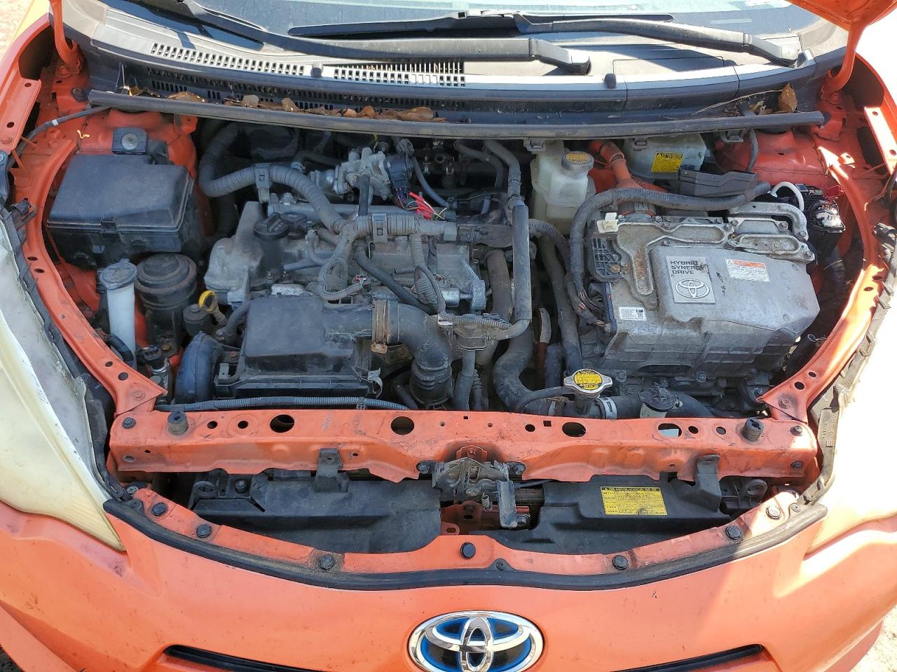 2013 Toyota Prius C Two Orange vin: JTDKDTB39D1040261