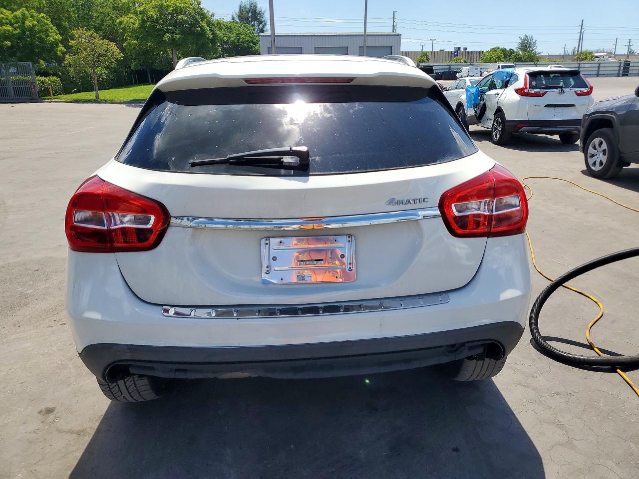2015 Mercedes-benz Gla 250 4matic White vin: WDCTG4GB2FJ148140