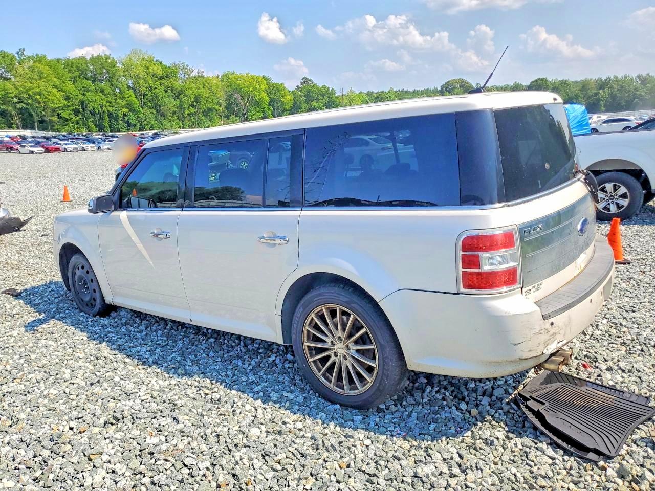 2009 Ford Flex Limited White vin: 2FMEK63C69BA15134
