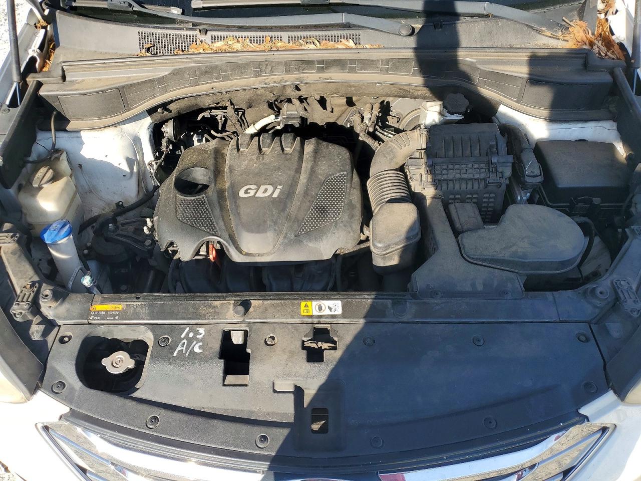 2013 Hyundai Santa Fe Sport 2.4l White vin: 5XYZU3LBXDG044968