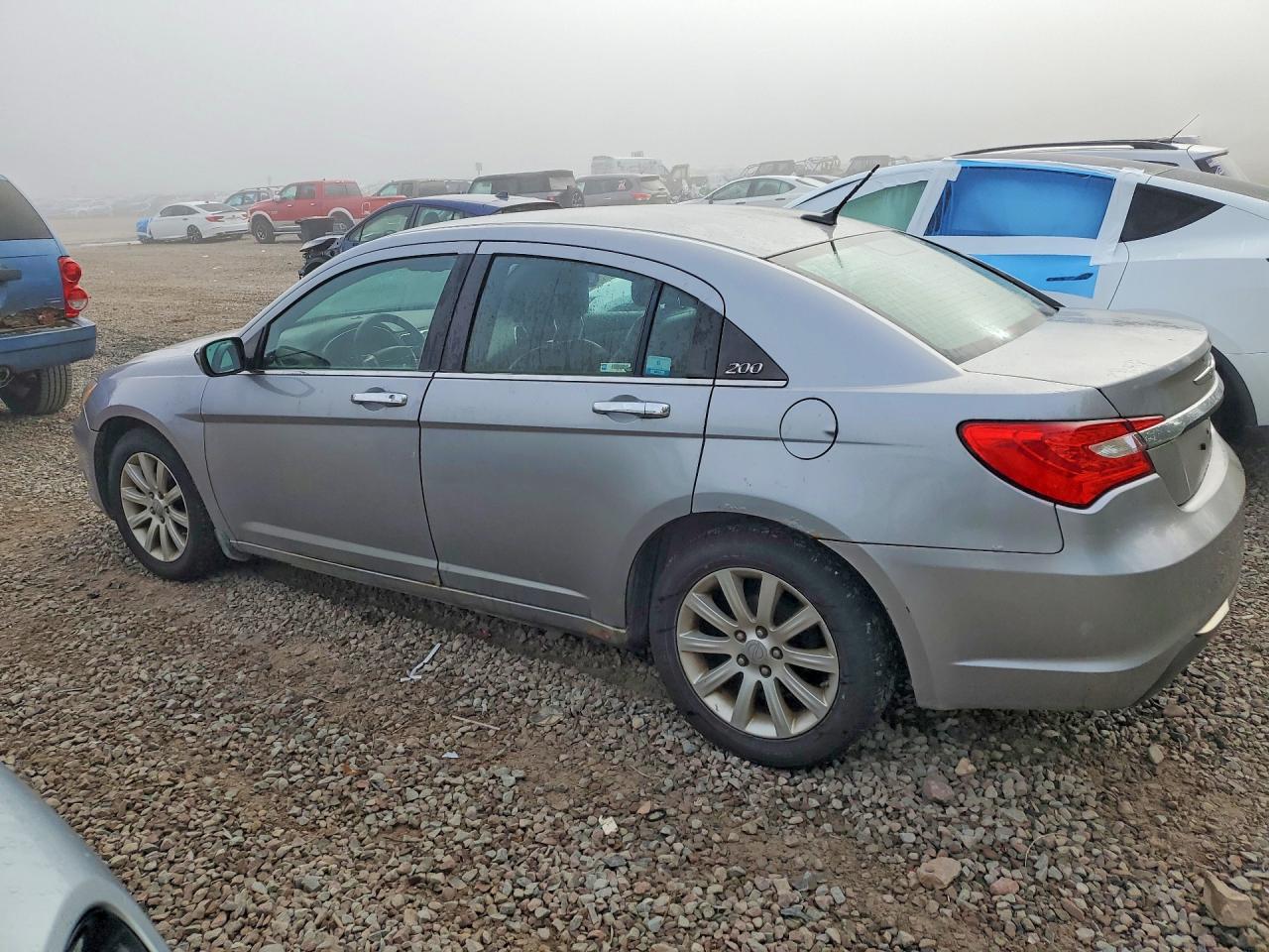 2013 Chrysler 200 Limited Silver vin: 1C3CCBCG2DN612545