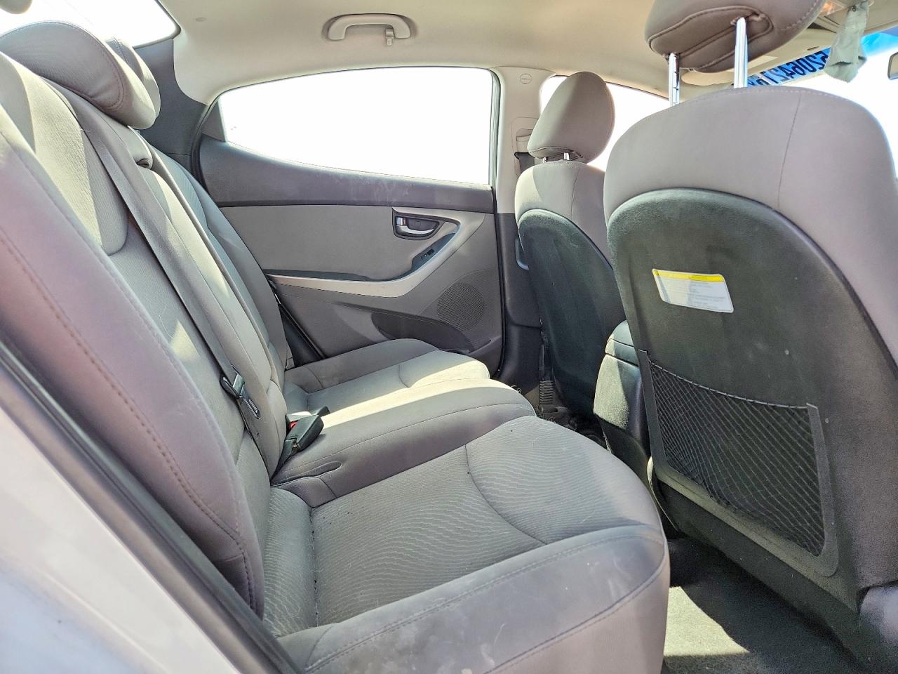 2015 Hyundai Elantra Se Белый vin: 5NPDH4AE5FH573404
