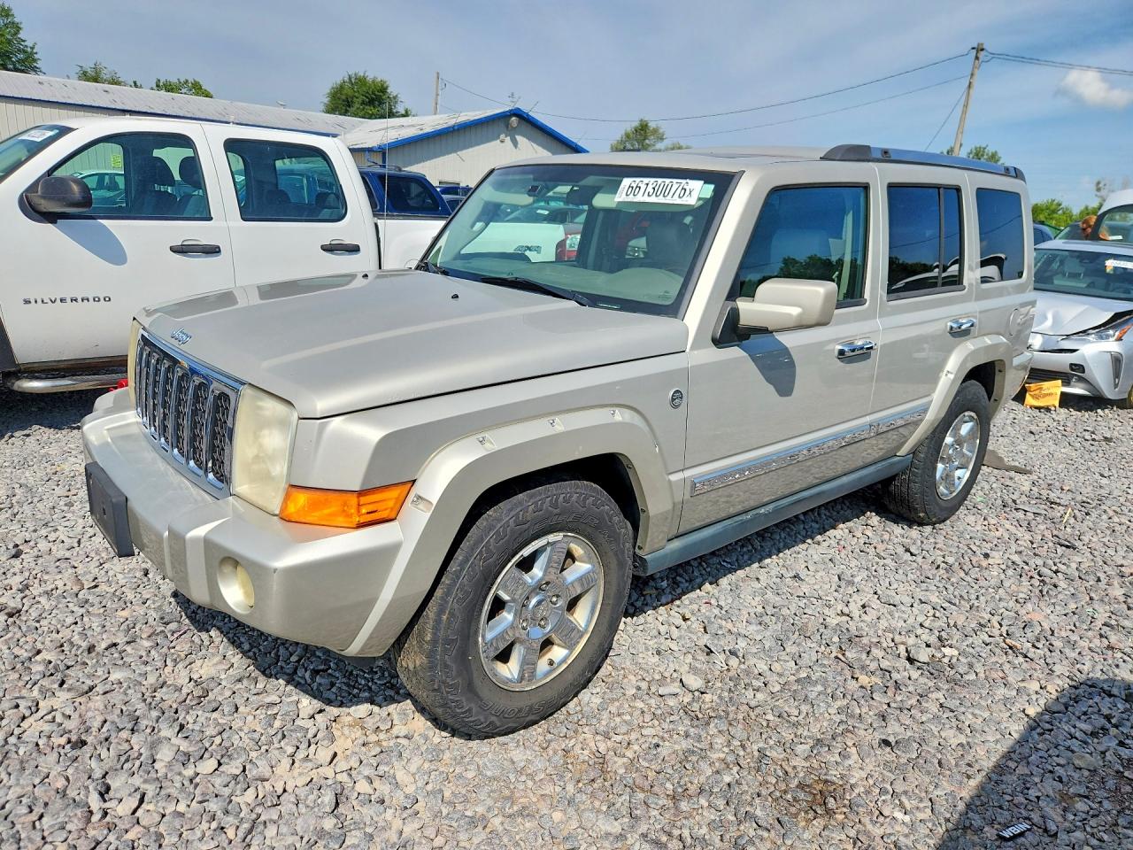 2008 Jeep Commander Overland Silver vin: 1J8HG68218C214960