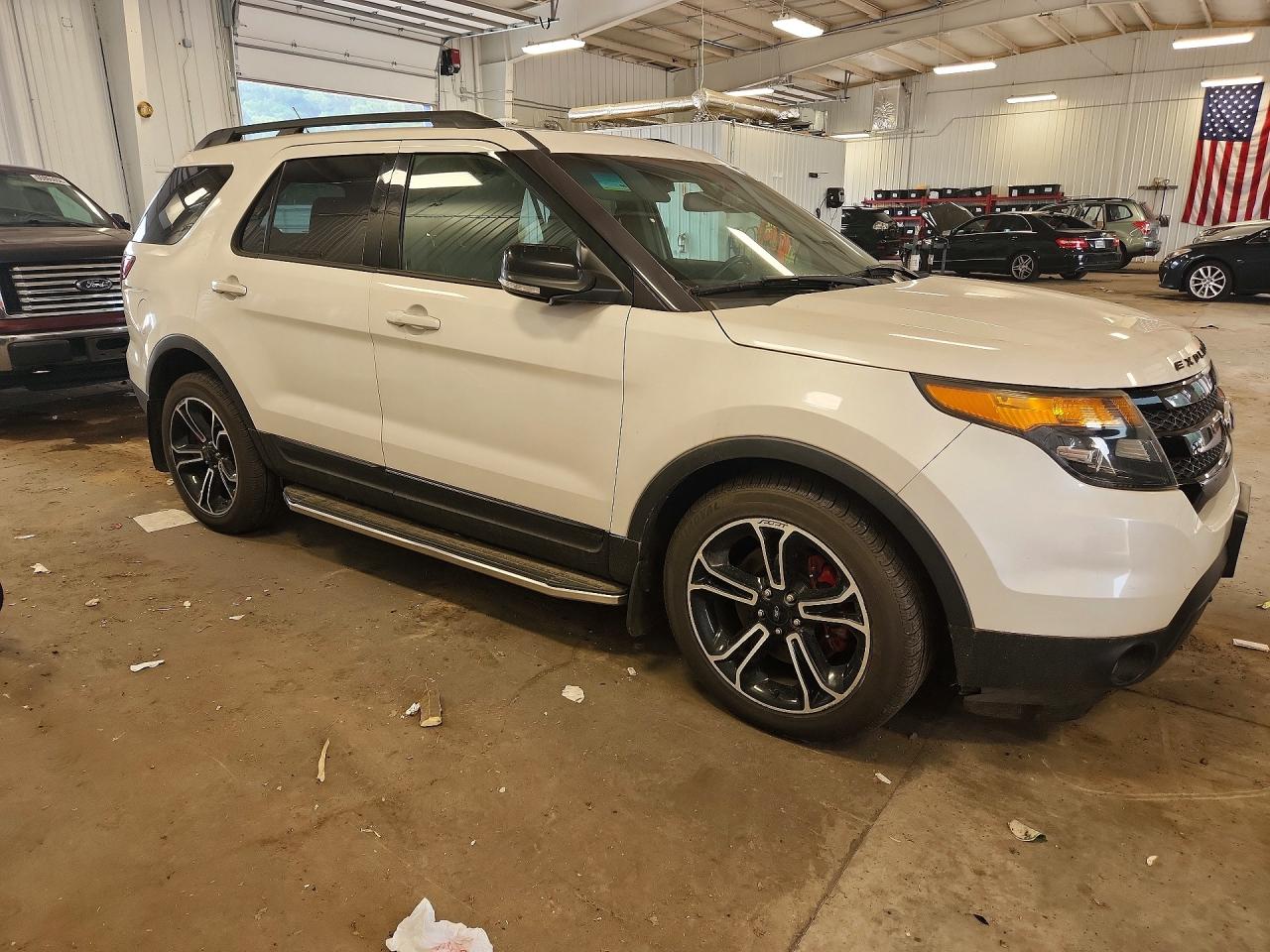 2015 Ford Explorer Sport White vin: 1FM5K8GT3FGA40647
