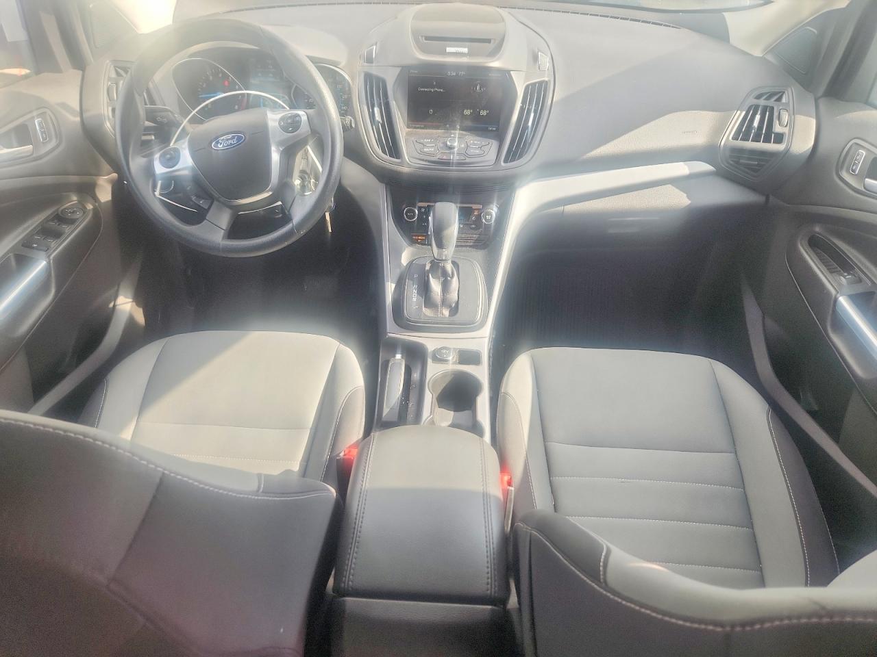 2015 Ford Escape Se White vin: 1FMCU0GX2FUA45149