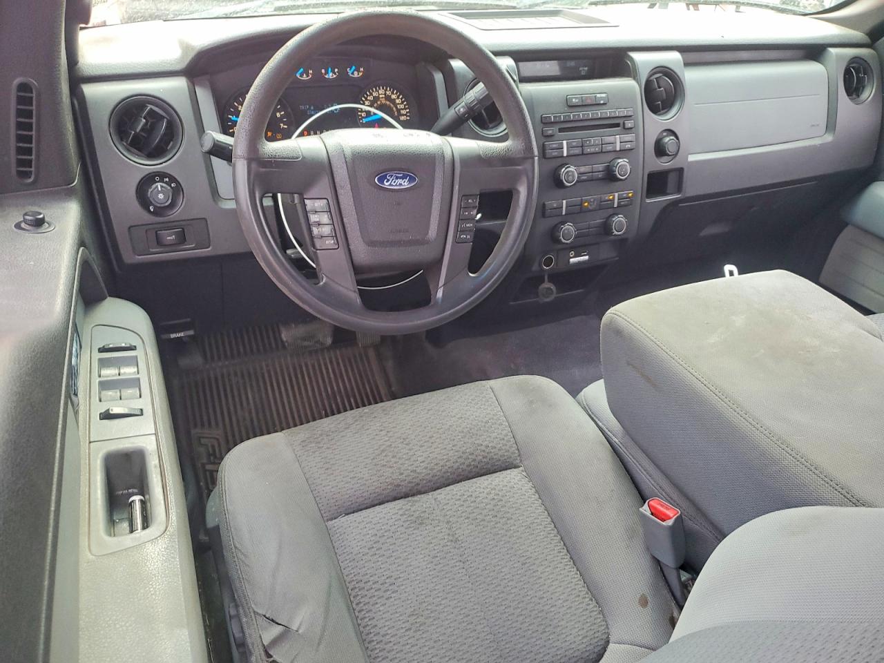 2013 Ford F150 Super Cab Red vin: 1FTFX1EF3DFC61490