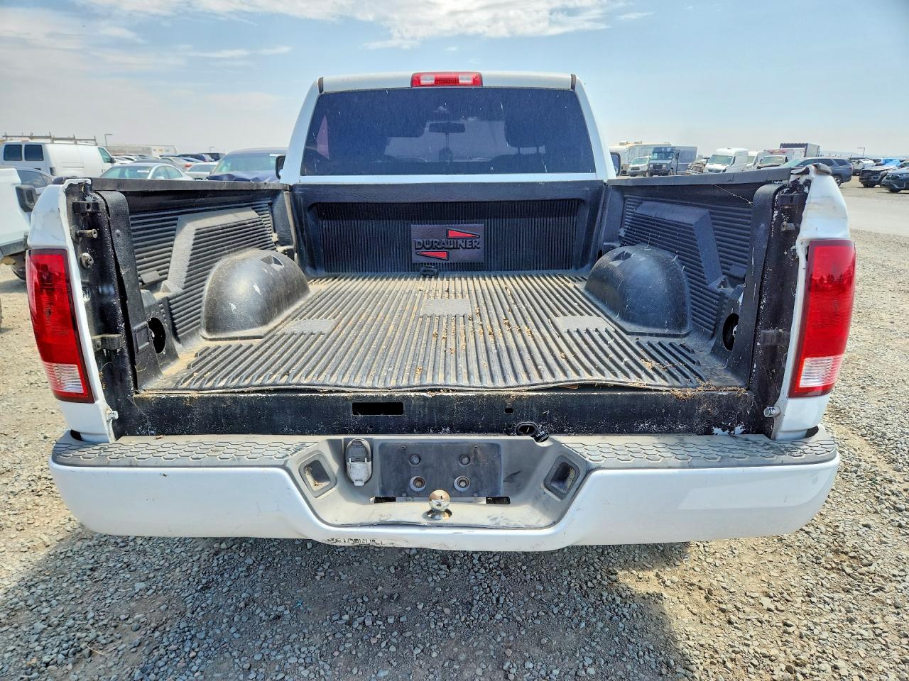 2010 Dodge Ram 1500 White vin: 3D7JB1EK1AG102179