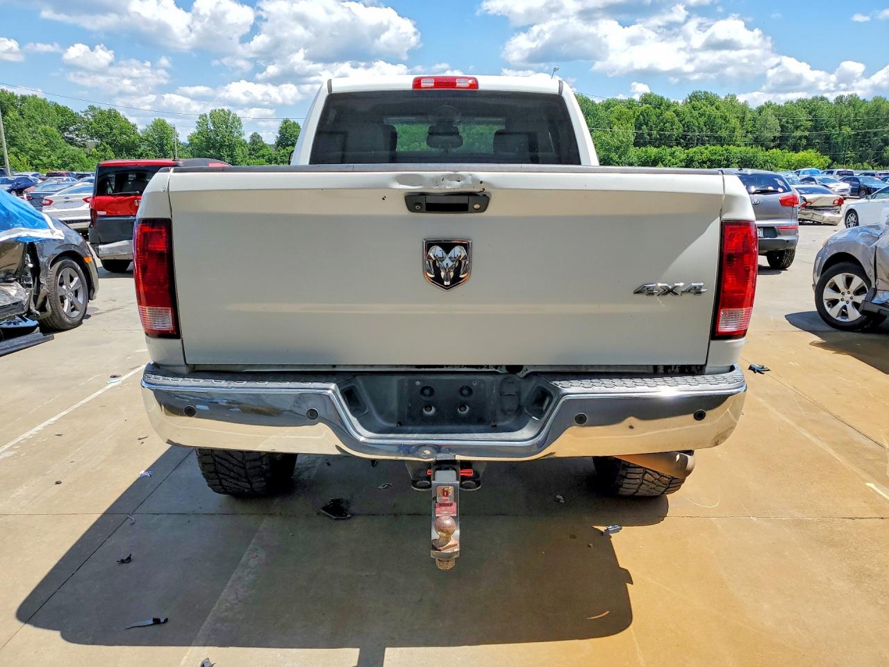 2015 Ram 2500 St White vin: 3C6UR5CJ8FG634516