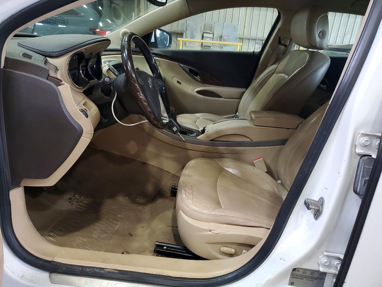 2010 Buick Lacrosse Cxl White vin: 1G4GC5EG8AF120695