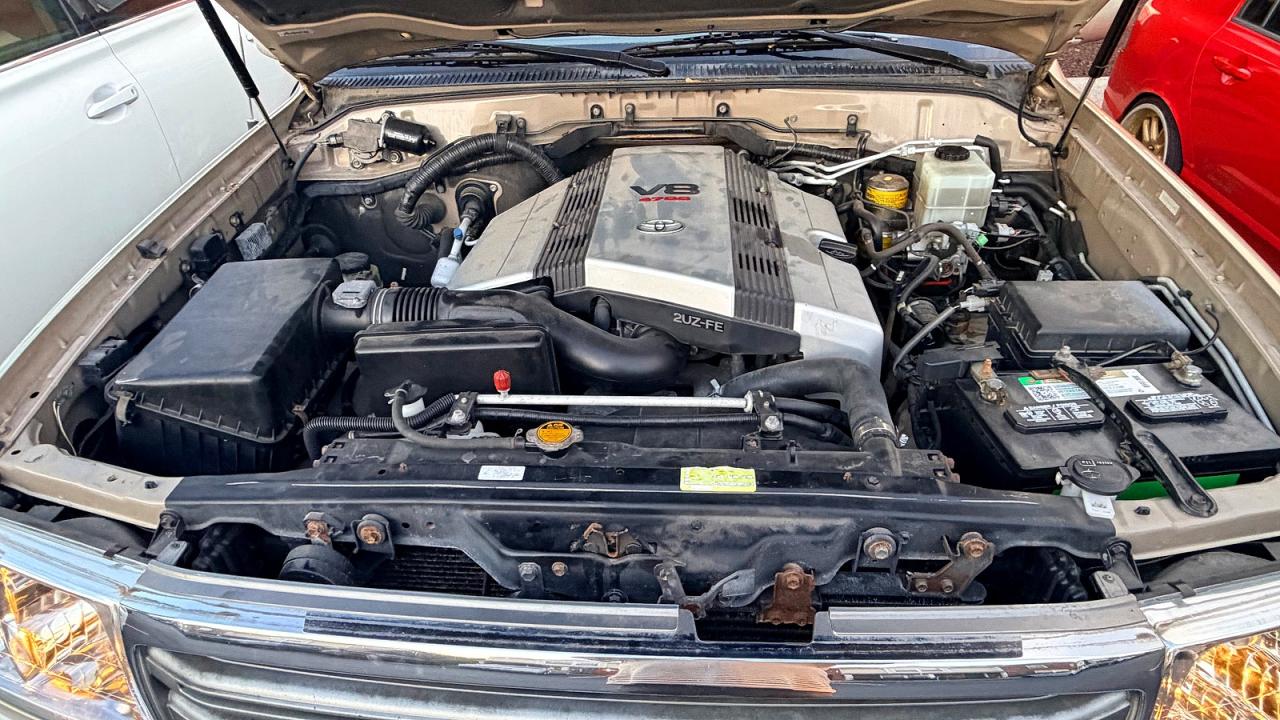 2004 Toyota Land Cruiser Base Gold vin: JTEHT05J742060388