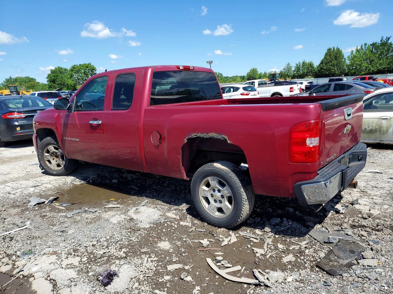 2007 Chevrolet Silverado C1500 Burgundy vin: 2GCEC19J171572384