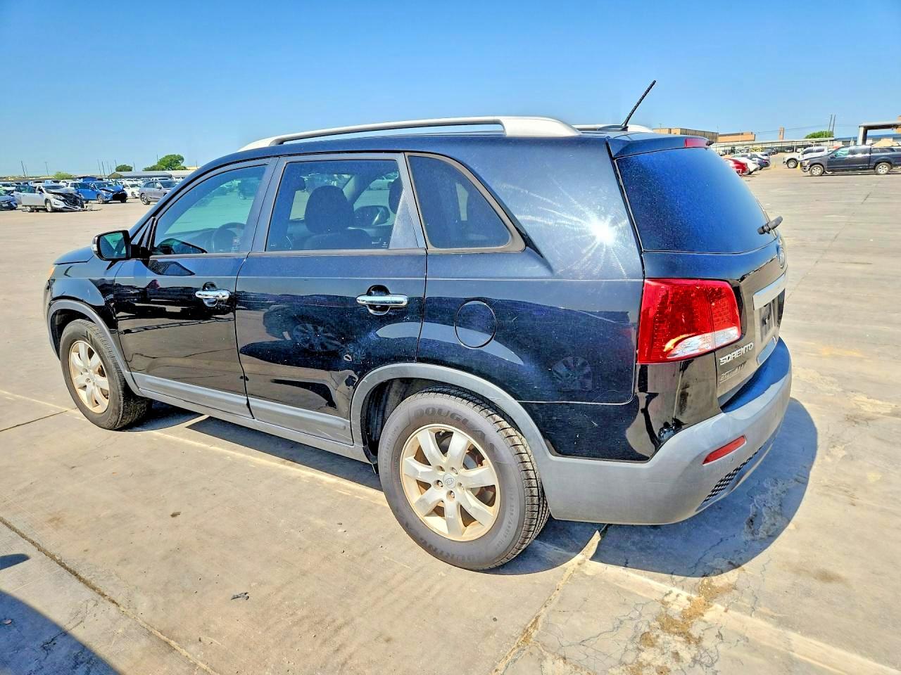 2012 Kia Sorento Lx Black vin: 5XYKT4A20CG199783