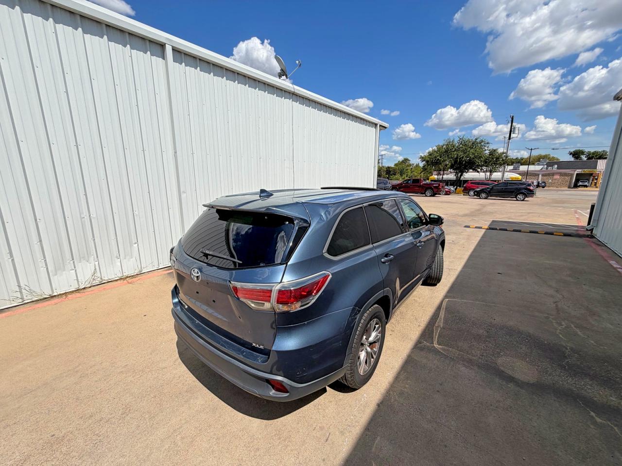 2014 Toyota Highlander Xle Blue vin: 5TDKKRFH8ES037371