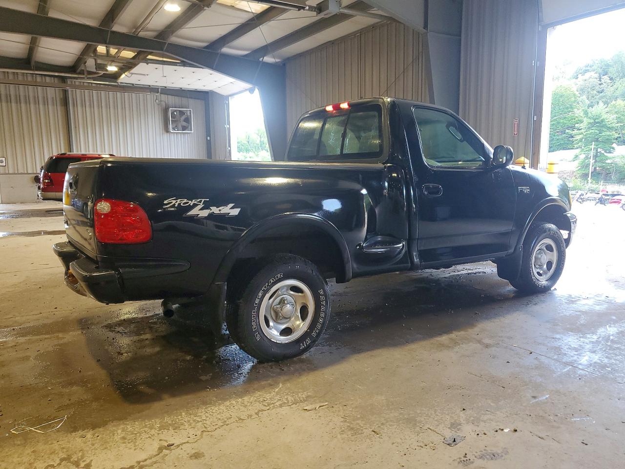 2003 Ford F150 Черный vin: 2FTRF08243CA47928