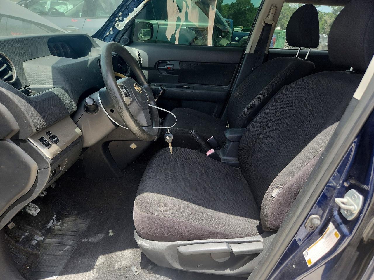 2008 Toyota Scion Xb Blue vin: JTLKE50E981027548