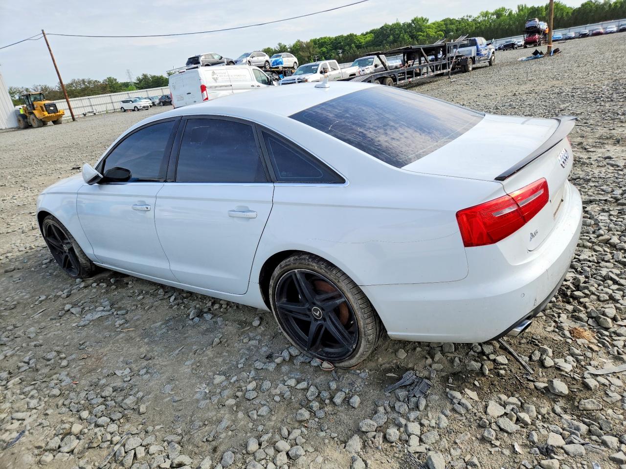 2013 Audi A6 Premium Plus Белый vin: WAUGFAFC7DN088703
