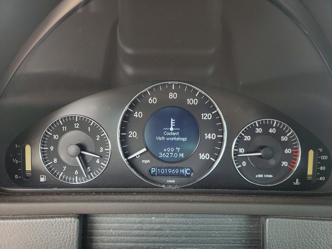 2005 Mercedes-benz Clk 500 White vin: WDBTK75G15T034801