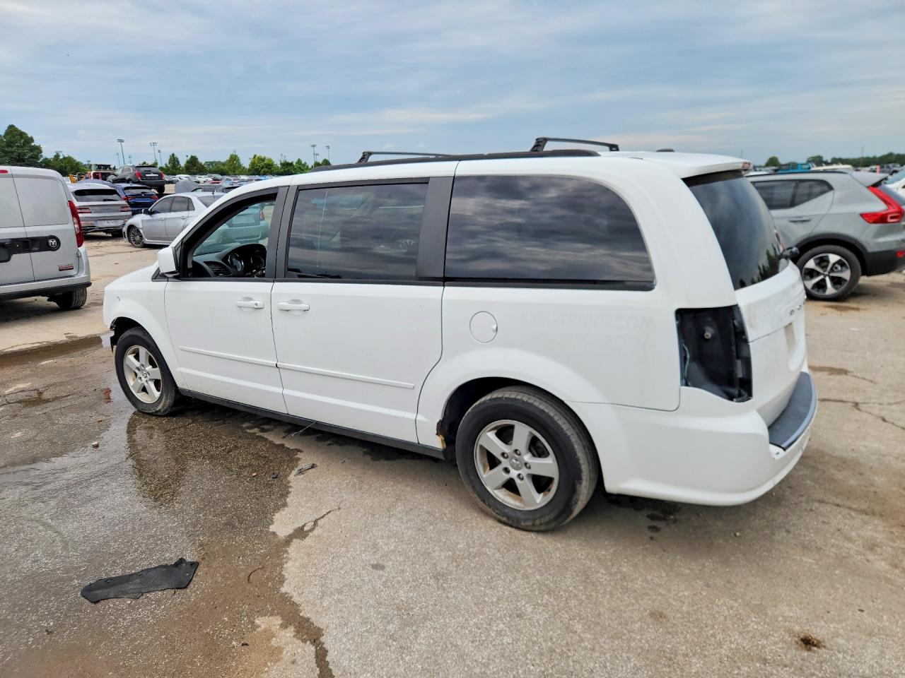 2013 Dodge Grand Caravan Sxt White vin: 2C4RDGCG3DR669212