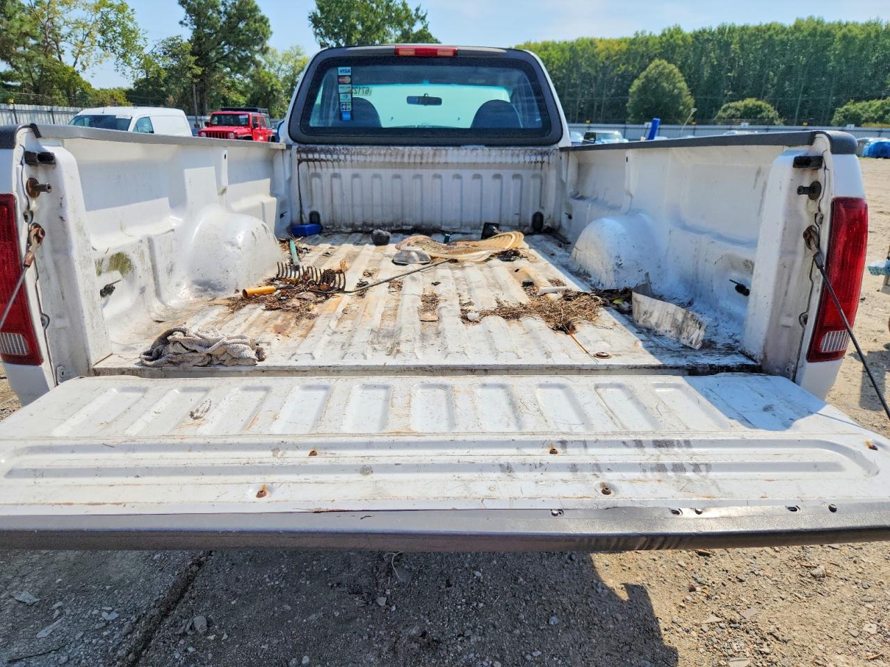 2003 Ford F150 White vin: 1FTRF17233NB08266