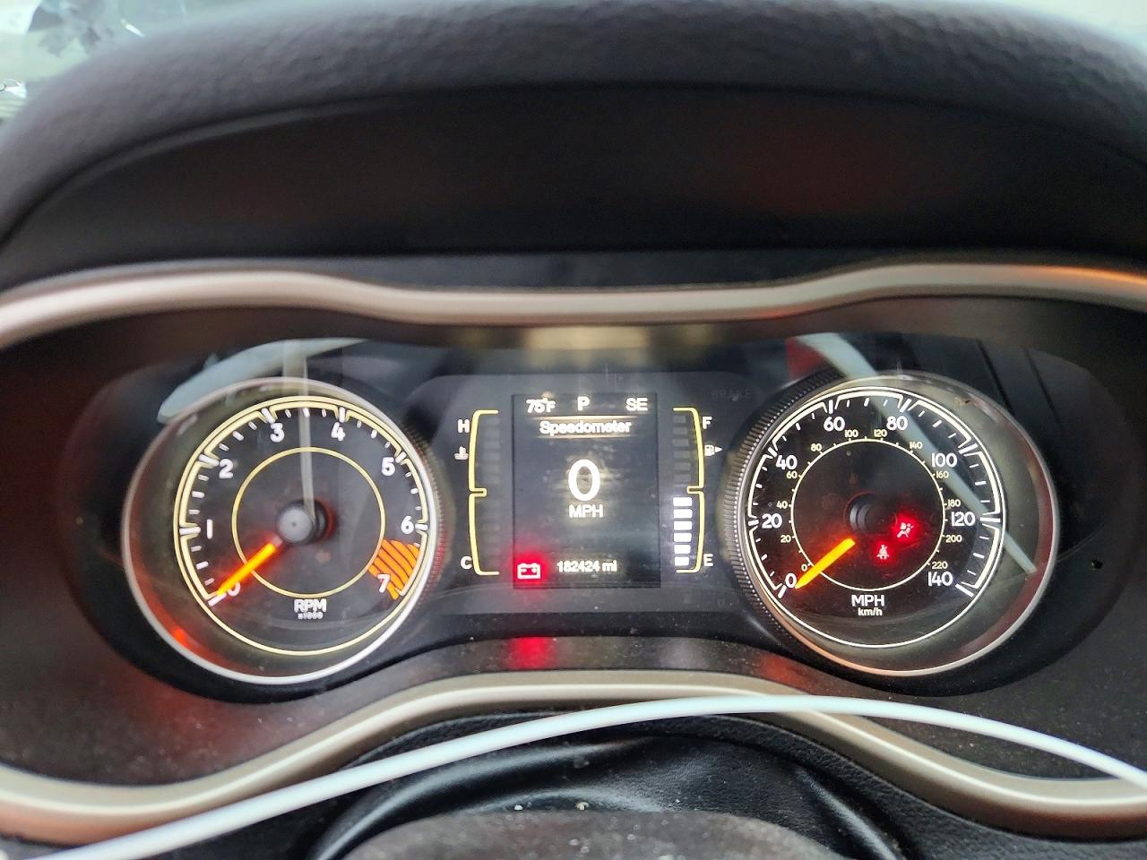 2015 Jeep Cherokee Latitude Gray vin: 1C4PJMCB9FW523832
