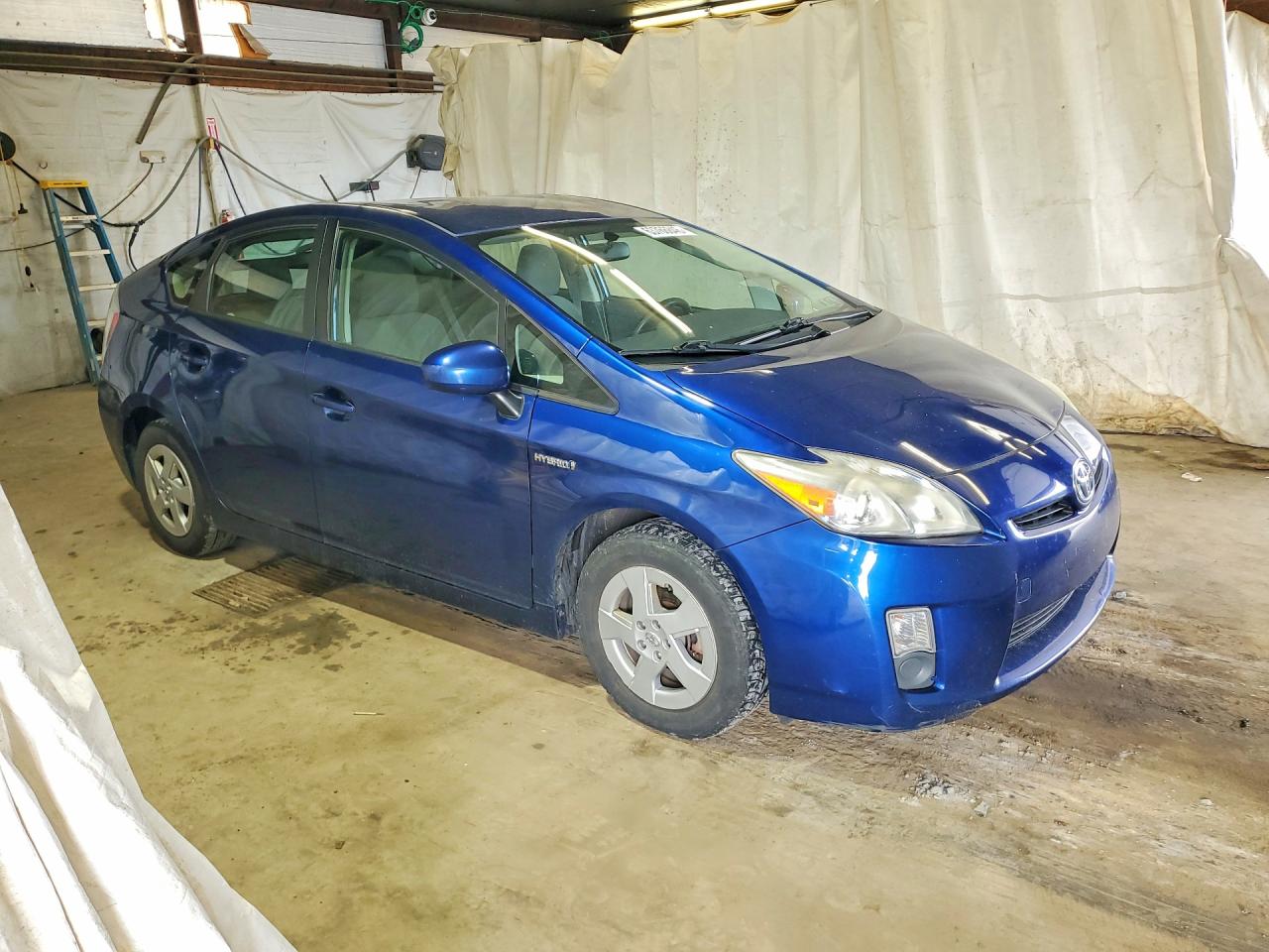 2011 Toyota Prius Three Blue vin: JTDKN3DU0B0312430