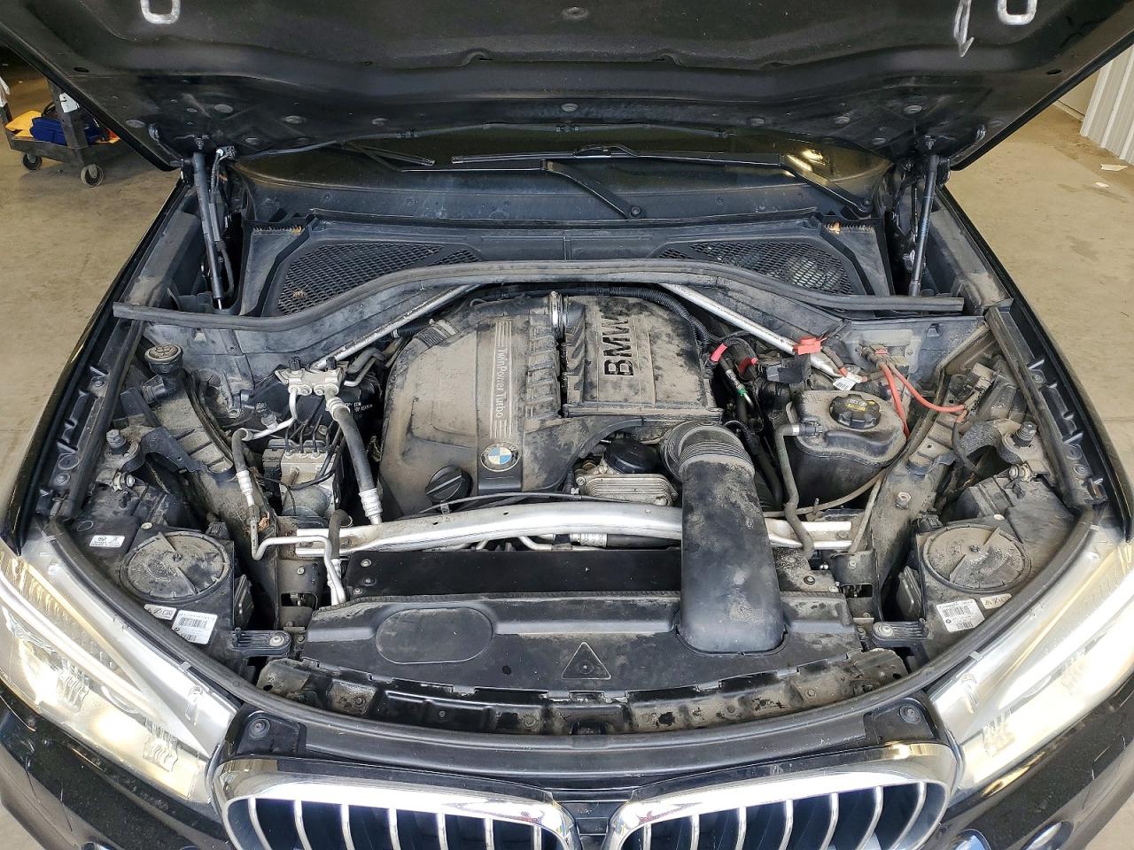 2015 Bmw X5 Xdrive35i Черный vin: 5UXKR0C51F0P13776