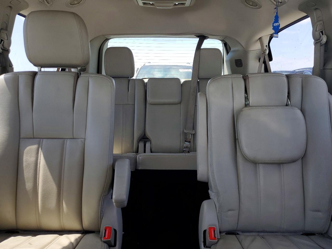 2013 Chrysler Town & Country Touring Silver vin: 2C4RC1BG5DR554855