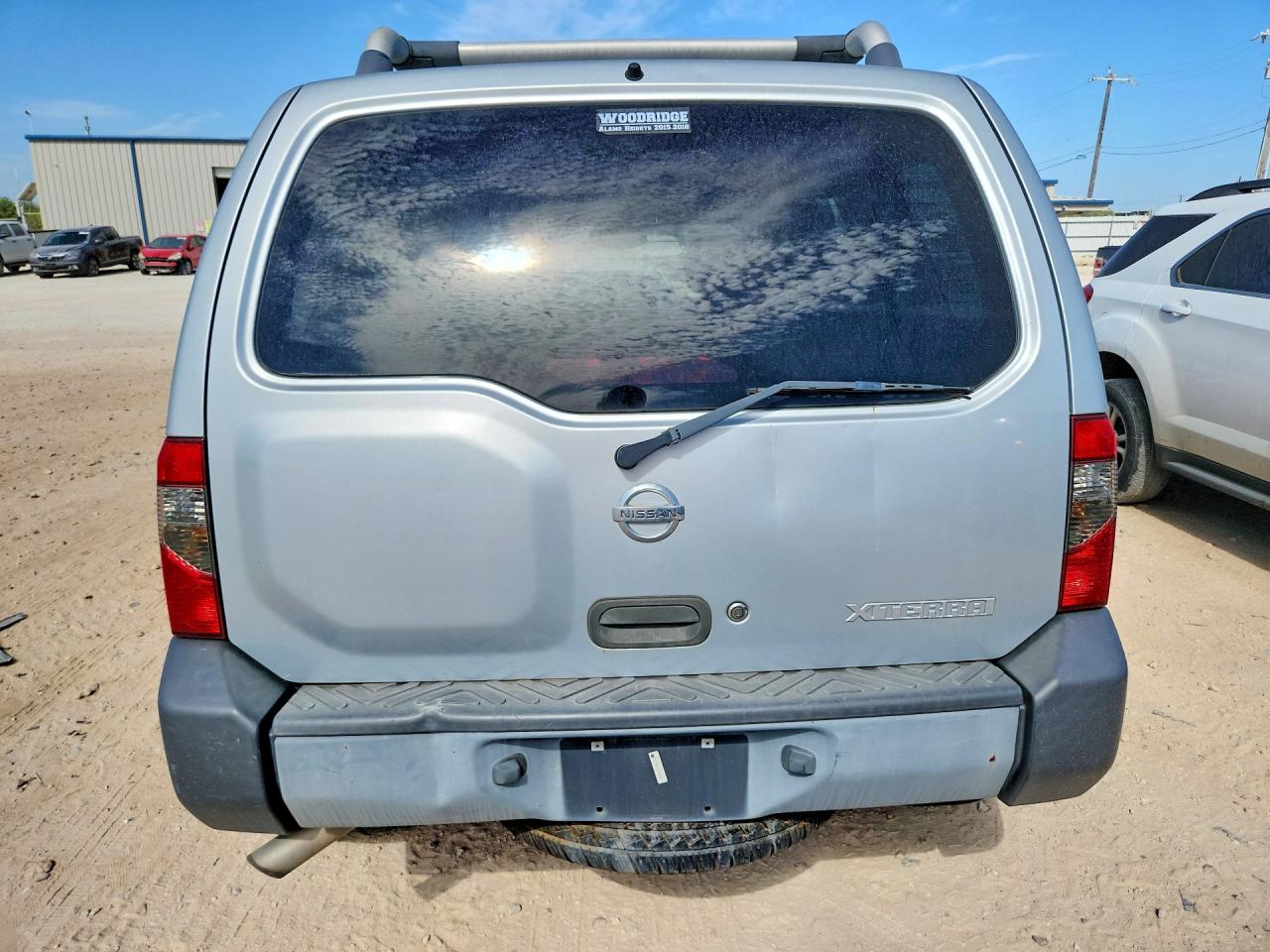 2003 Nissan Xterra Xe-v6 Silver vin: 5N1ED28T13C629852
