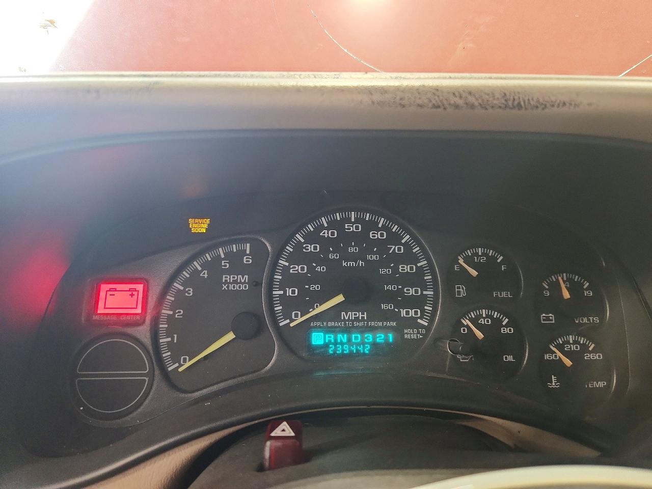 2001 Chevrolet Tahoe K1500 Red vin: 1GNEK13T61R117551