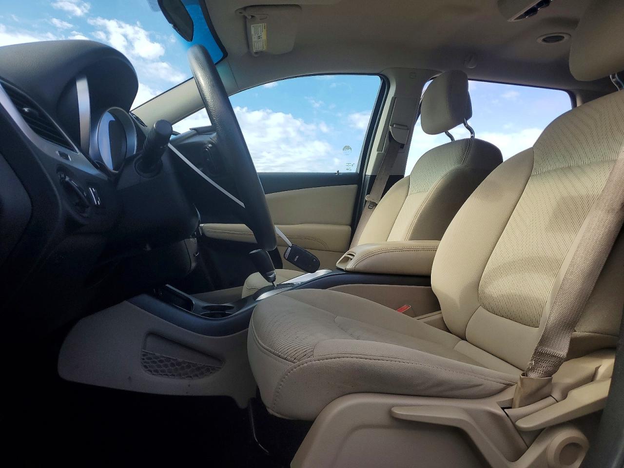 2012 Dodge Journey Sxt Silver vin: 3C4PDCBG2CT262043