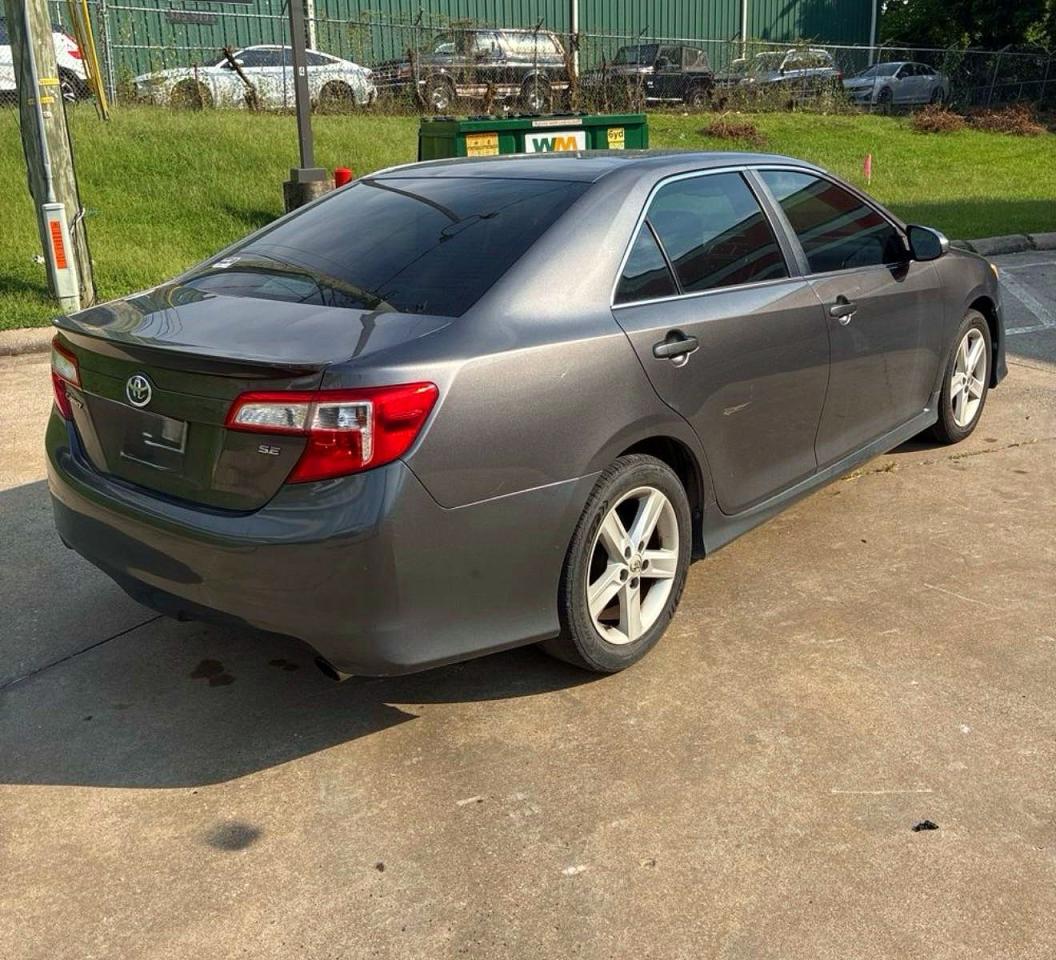 2013 Toyota Camry Se Серый vin: 4T1BF1FKXDU679971