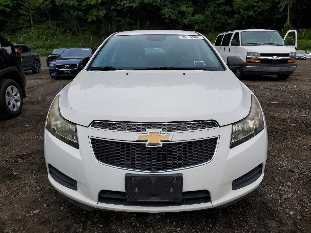 2014 Chevrolet Cruze Ls White vin: 1G1PA5SG6E7261580
