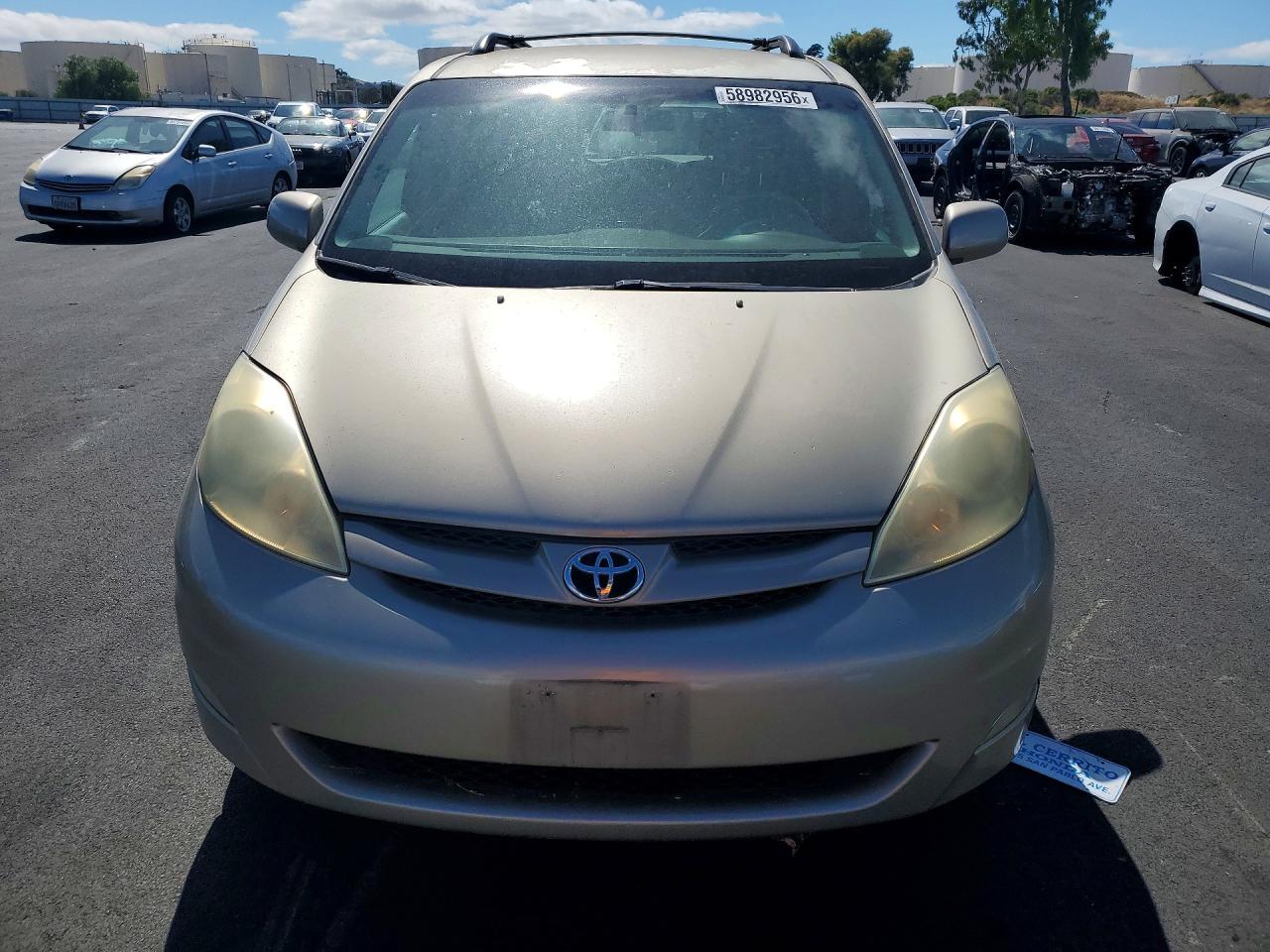 2006 Toyota Sienna Xle 7 Passenger Gold vin: 5TDBA22C36S070073