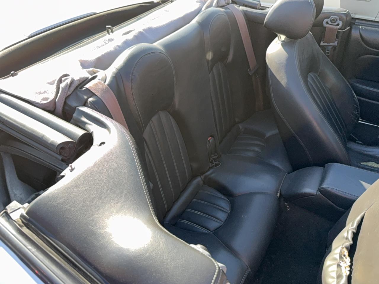 2002 Jaguar Xk8 Silver vin: SAJDA42C02NA24466